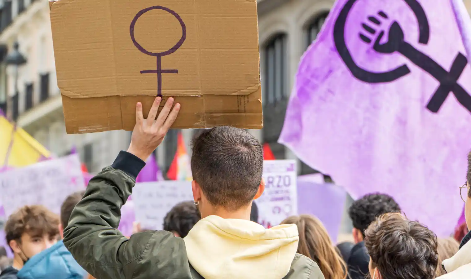 21世紀のフェミニズム。平等と多様性の歩みとジェンダーの挑戦 
