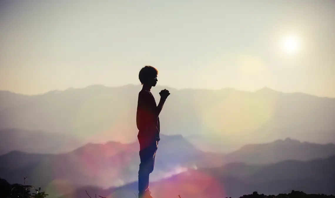 生きづらさや孤独感はインディゴチルドレンだから？特徴を解説